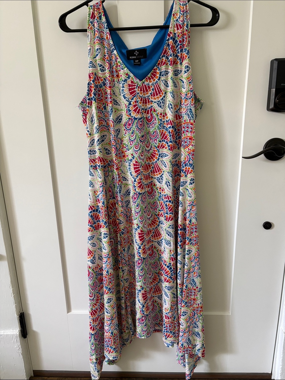 Ronni Nicole Multicolor Floral V‑Neck Maxi Dress